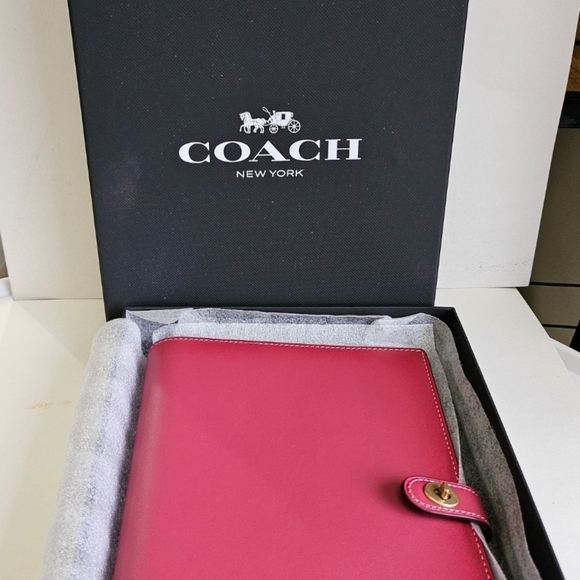 Coach Notebook New In Box Authentic - Picture 5 of 5